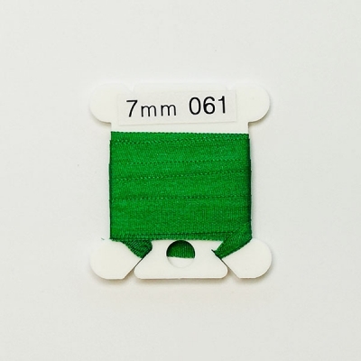 UR 실크리본자수실 Silk 100% Ribbon 7mm 061(Christmas Green BRT)