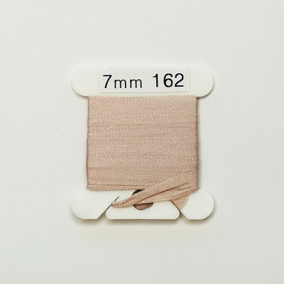UR 실크리본자수실 Silk 100% Ribbon 7mm 162(Old Mauve VY LT)