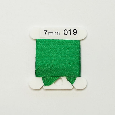 UR 실크리본자수실 Silk 100% Ribbon 7mm 019(Emerald Green)