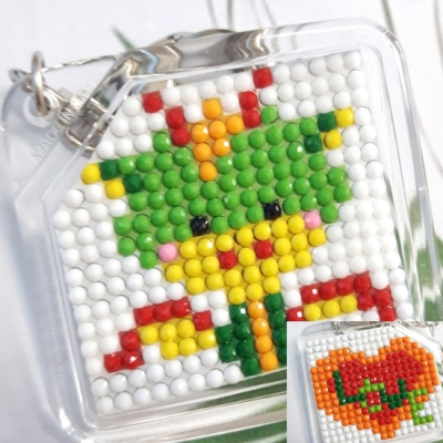 [보석] 정사각열쇠고리(보석자수)-용띠-ydb0135-Y